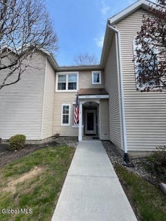 /international/us/4004-s-foxwood-drive-clifton-park-ny-110107355648/