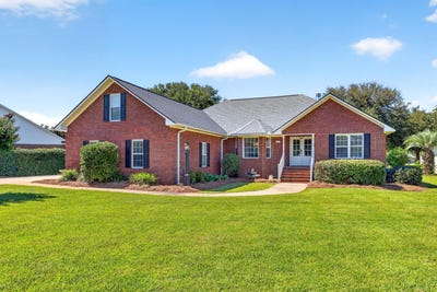 /international/us/25-plantation-drive-manning-sc-110110237646/