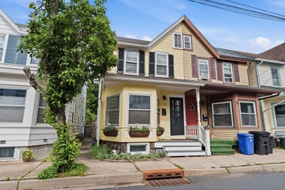 /international/us/146-george-street-lambertville-nj-110108440072/
