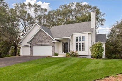 /international/us/613-topaz-lane-hudson-wi-110107928968/