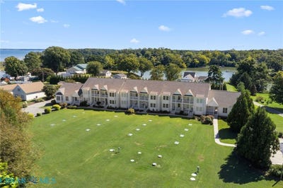 /international/us/740-marsh-pungo-road-locust-hill-va-110119968998/