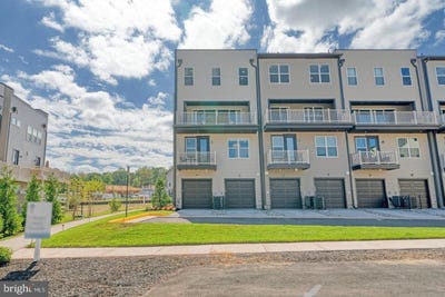/international/us/14350-yesler-avenue-chantilly-va-110107725730/