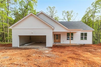 /international/us/340-college-street-rural-hall-nc-110108025511/