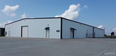 /international/us/3141-e-outer-road-scott-city-mo-110106325324/