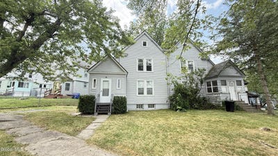 /international/us/3-hayes-place-amsterdam-ny-110099067702/