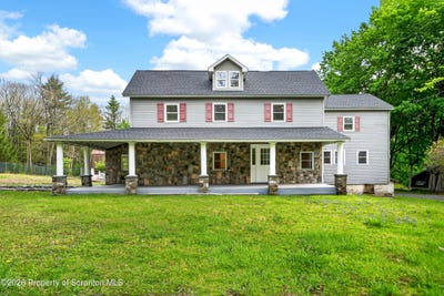 /international/us/1206-cherry-lane-road-east-stroudsburg-pa-110107911502/