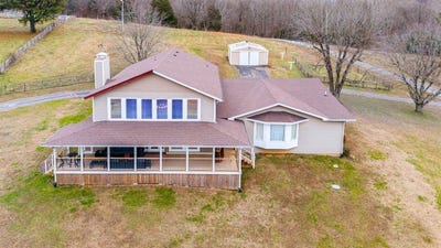/international/us/205-blue-chip-farm-road-leitchfield-ky-110108067762/