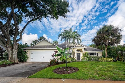 /international/us/109-39th-drive-vero-beach-fl-110108980437/