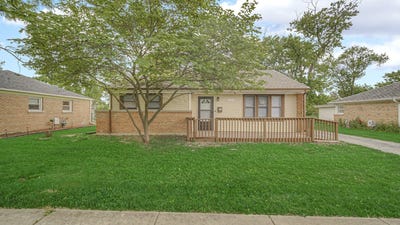 /international/us/220-s-orchard-drive-park-forest-il-110108489422/