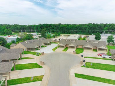 /international/us/3101-olivia-court-jonesboro-ar-110108884785/