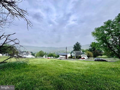 /international/us/211-spruce-street-westernport-md-110108164763/