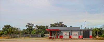 /international/us/520-n-johnson-street-alice-tx-110110252514/