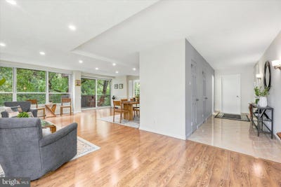 /international/us/1001-city-avenue-wynnewood-pa-110108781312/