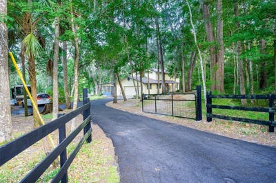 /international/us/12054-royal-drive-brooksville-fl-110108079091/