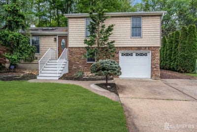 /international/us/66-dayton-road-jamesburg-nj-110107930252/