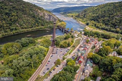/international/us/170-high-st-173-potomac-street-harpers-ferry-wv-110097216834/?lang=zh-tw
