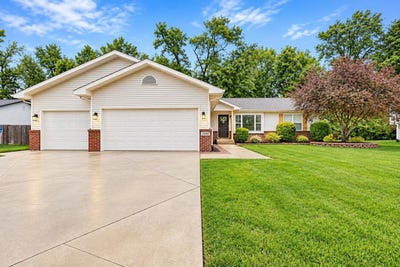 /international/us/2340-cedar-creek-circle-portage-in-110120155950/