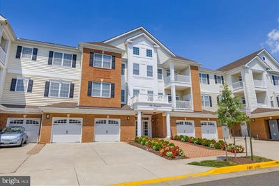 /international/us/15201-royal-crest-drive-haymarket-va-110101257966/