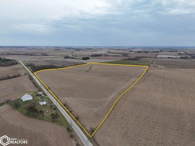 /international/us/ivanhoe-road-ely-ia-110107482507/