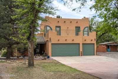 /international/us/1461-w-brown-road-las-cruces-nm-110107384818/