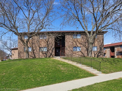 /international/us/714-division-street-south-elgin-il-110106782763/