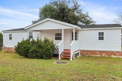 /international/us/2850-saint-john-street-marianna-fl-110105202193/