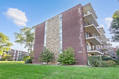 /international/us/5300-walnut-avenue-downers-grove-il-110120135528/