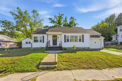 /international/us/110-e-9th-street-carthage-mo-110120508077/