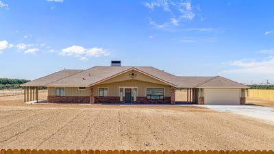/international/us/2151-s-prospect-street-porterville-ca-110110380001/