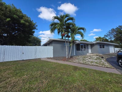 /international/us/17390-ne-22nd-avenue-north-miami-beach-fl-110106477167/