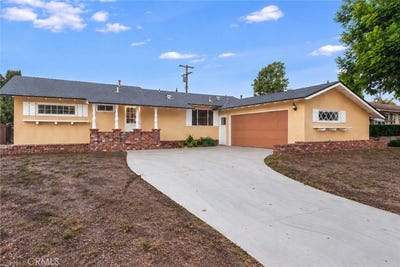 /international/us/8037-glade-avenue-canoga-park-ca-110110405045/