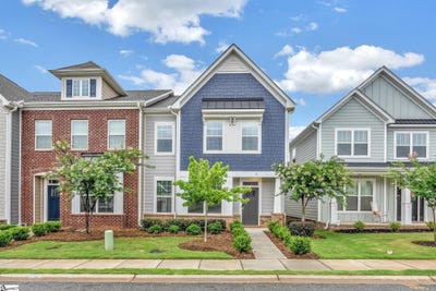 /international/us/8-leander-drive-greer-sc-110108715839/