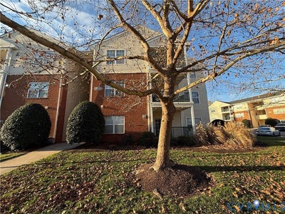 /international/us/9600-links-way-glen-allen-va-110104156936/