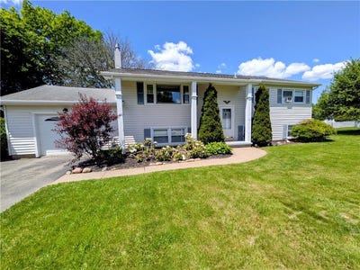 /international/us/225-meadowlark-road-horseheads-ny-110108550499/