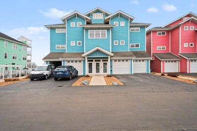 /international/us/13246-e-lake-shore-drive-cedar-lake-in-110107459212/