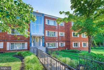 /international/us/3833-hamilton-street-hyattsville-md-110106177649/