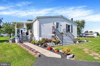 /international/us/5645-regal-avenue-dover-pa-110120464861/