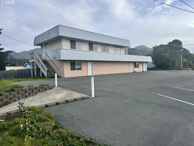 /international/us/94181-4th-st-goldbeach-or-110103479556/