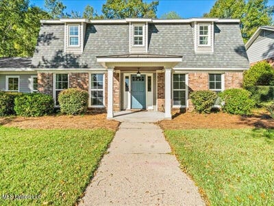 /international/us/215-wildwood-trace-hattiesburg-ms-110107386230/