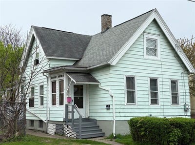 /international/us/79-scrantom-street-rochester-ny-110108300675/