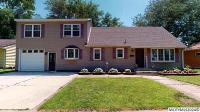 /international/us/1423-e-state-mason-city-ia-110094970356/