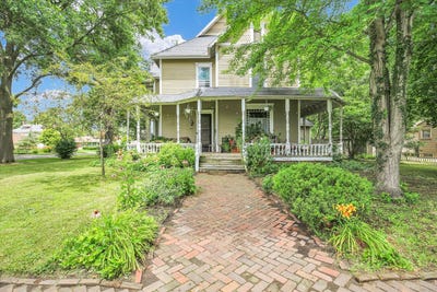 /international/us/300-e-pinzon-street-tuscola-il-110101118276/
