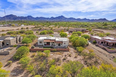 /international/us/45-high-view-court-tubac-az-110108218989/