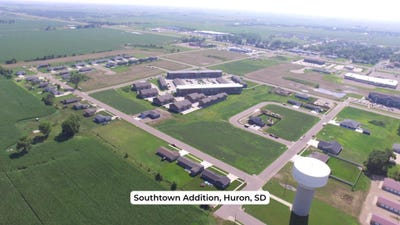 /international/us/2481-fox-run-ct-huron-sd-110108075176/