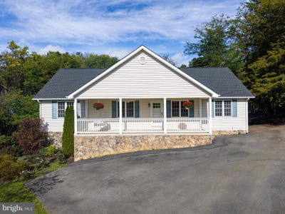 /international/us/610-cedar-court-woodstock-va-110120551347/