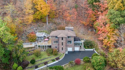/international/us/908-route-9w-s-nyack-ny-110103253793/