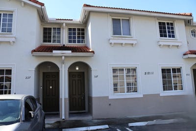 /international/us/21211-nw-14th-place-miami-gardens-fl-110108339136/
