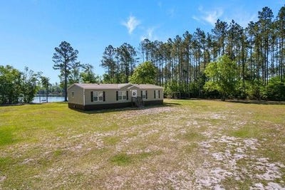 /international/us/1630-highway-252-folkston-ga-110107986186/