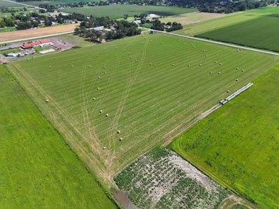 /international/us/state-farm-road-long-acreage-west-north-platte-ne-110102689645/