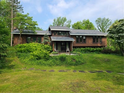 /international/us/1324-new-seabury-lane-victor-ny-110100207044/